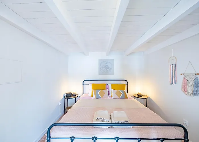 Hibiscus House By Your Key