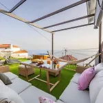 Hibiscus House By Your Key * Calheta (Madeira)