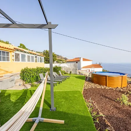 Hibiscus House By Your Key