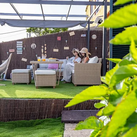 Hibiscus House By Your Key Tatil Evi *