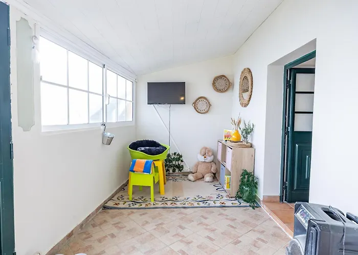 Hibiscus House By Your Key Holiday home