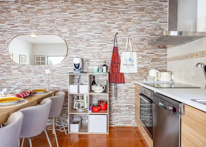 Holiday home Hibiscus House By Your Key