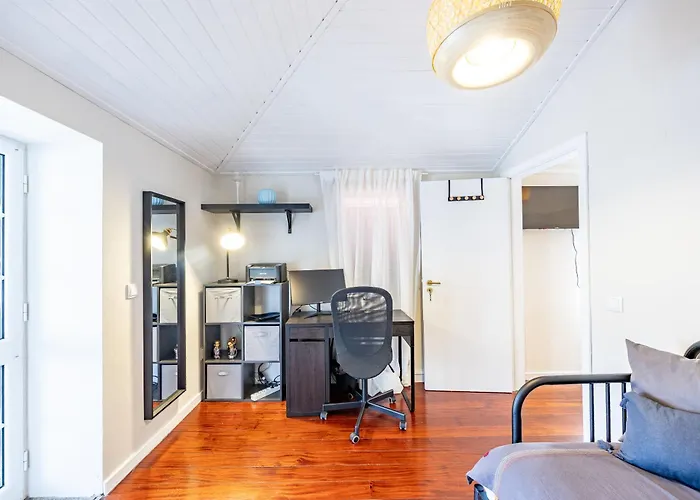 Hibiscus House By Your Key Holiday home Calheta (Madeira)